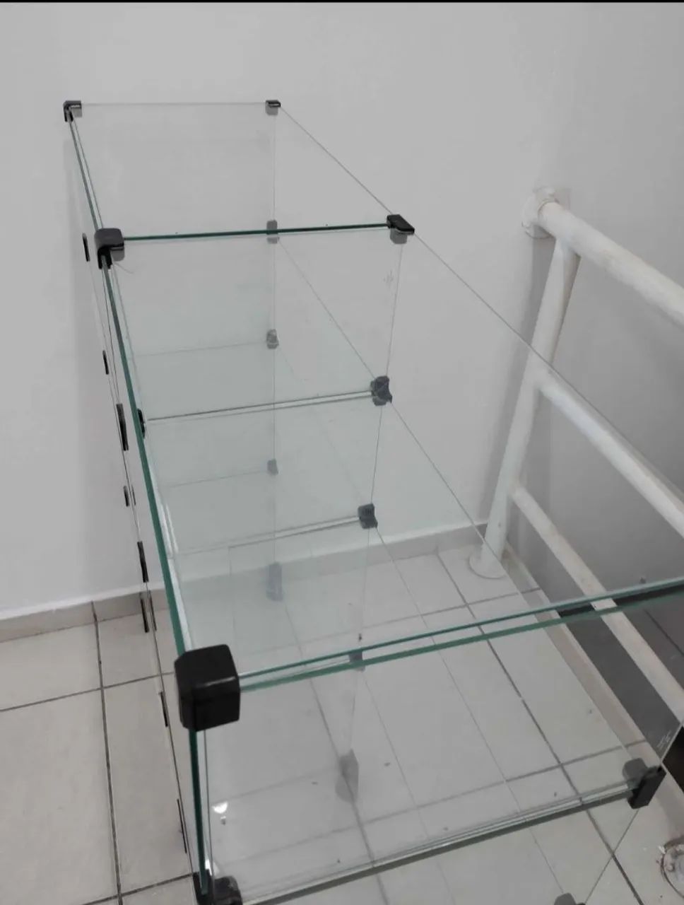 Balcão de Vidro para loja 8 Espaços. - Foto 4