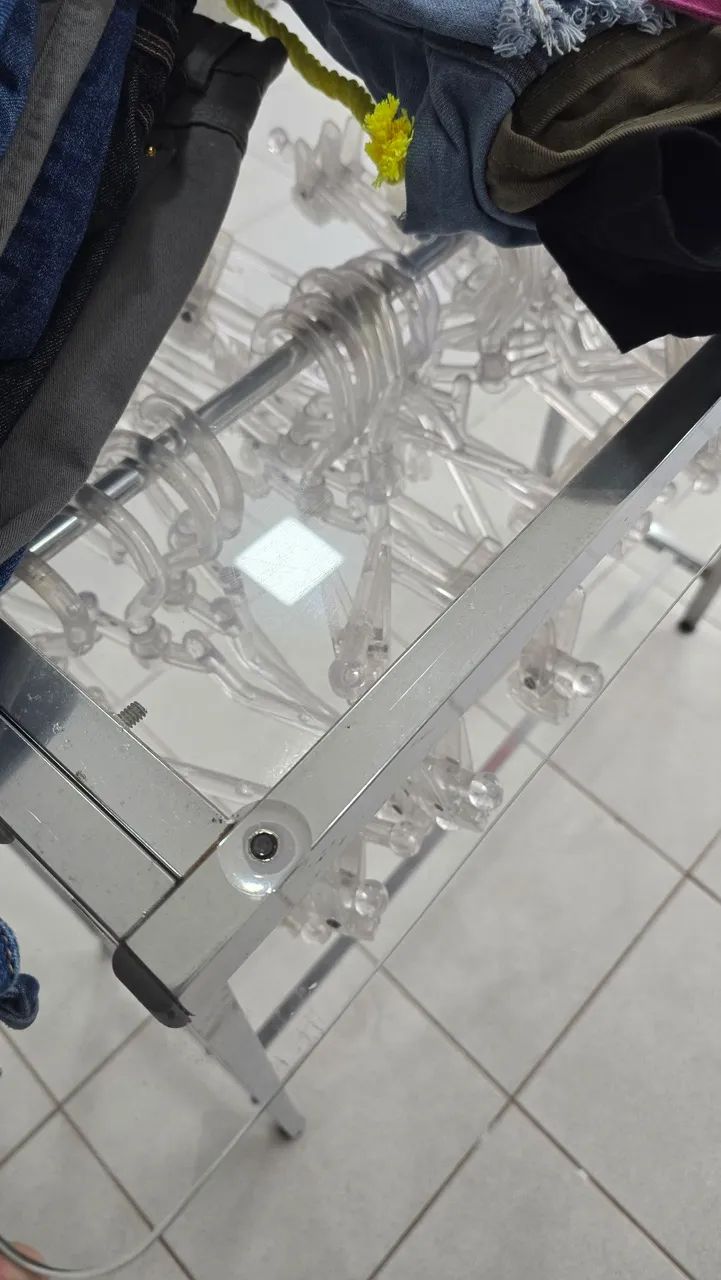 Mesinha de centro para loja de roupa - Foto 3