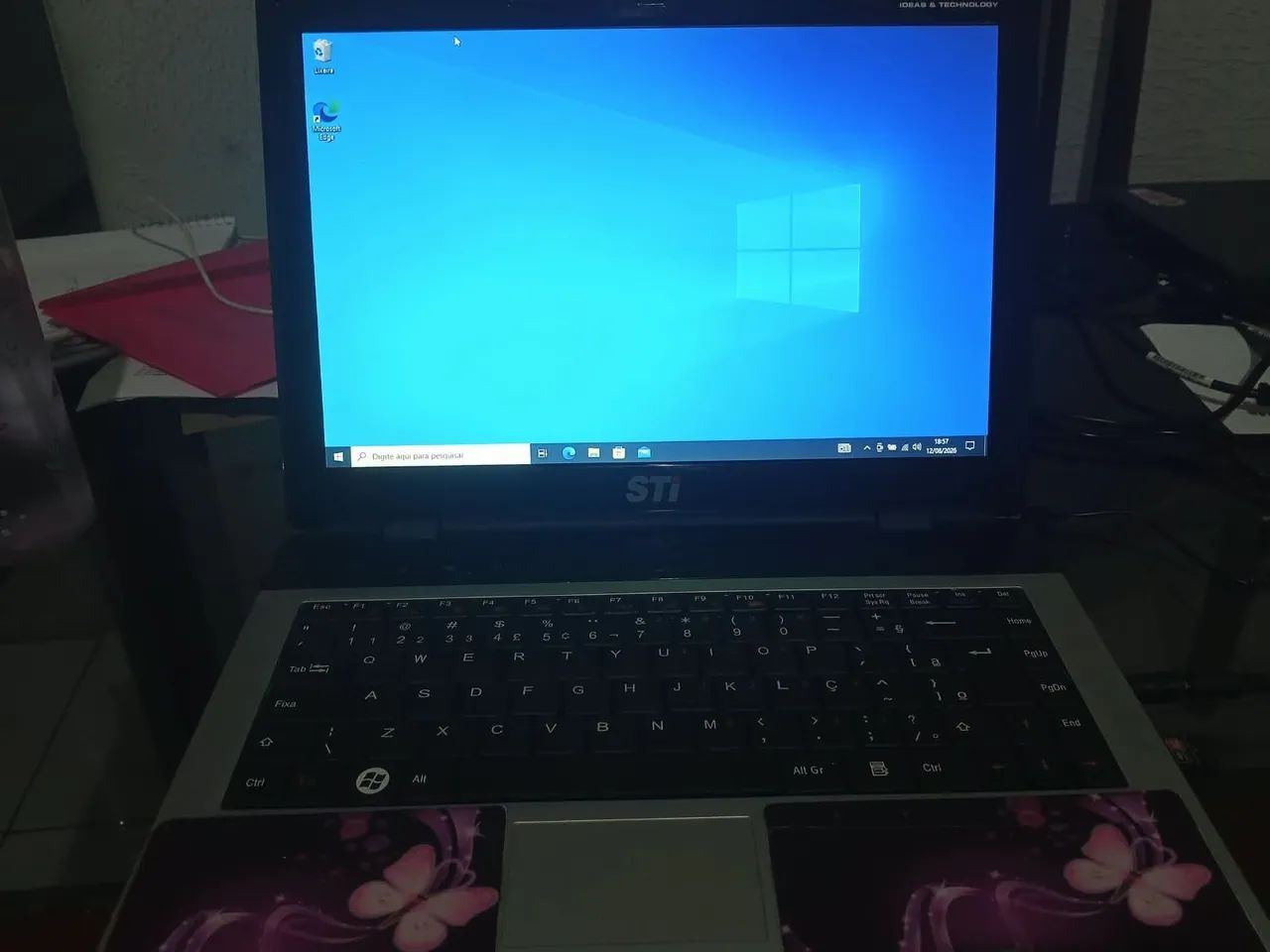 Notebook ROSA dual core 2GB RAM 100 GB MEMÓRIA INTERNA 32 BITS