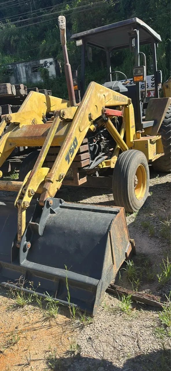 Retro escavadeira 4x2