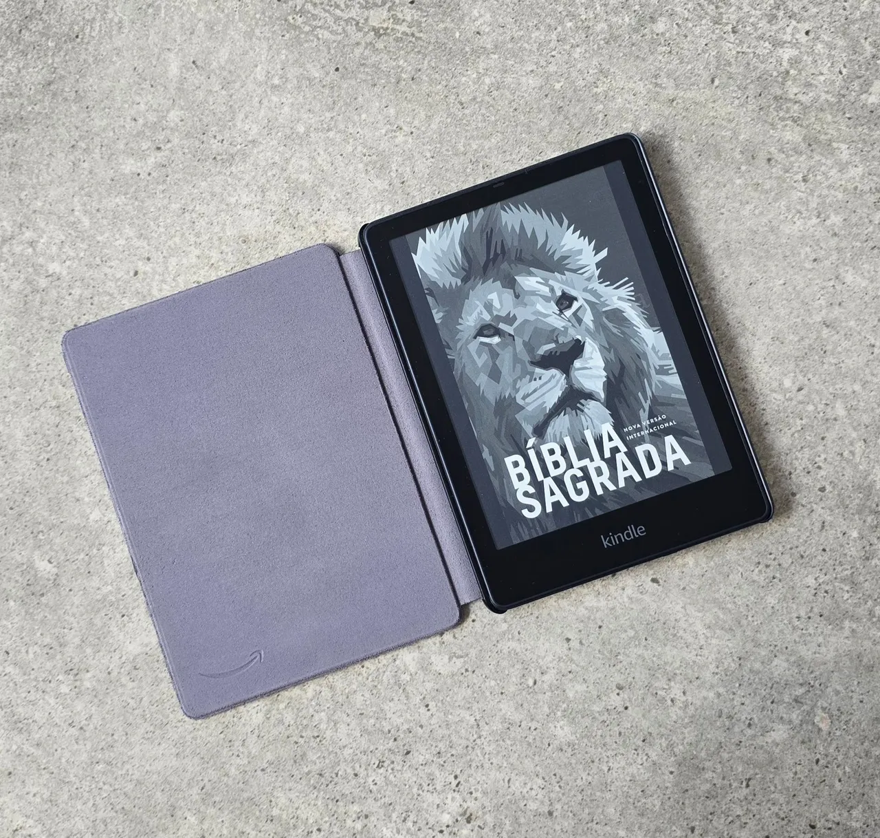 Kindle Paperwhite 8GB 10ª Geração - Tablets e E-Readers - Água