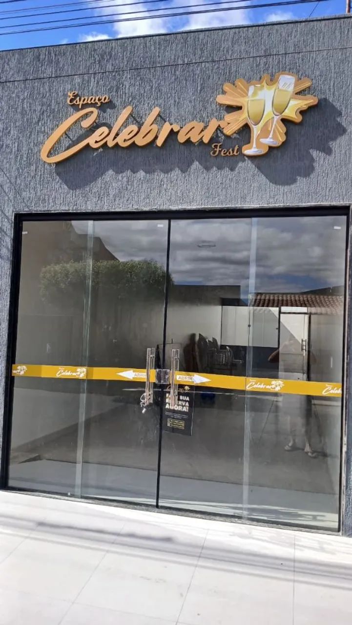 ALUGA-SE ESPAÇO COMERCIAL - EXCELENTE LOCALIZAÇÃO - Foto 2