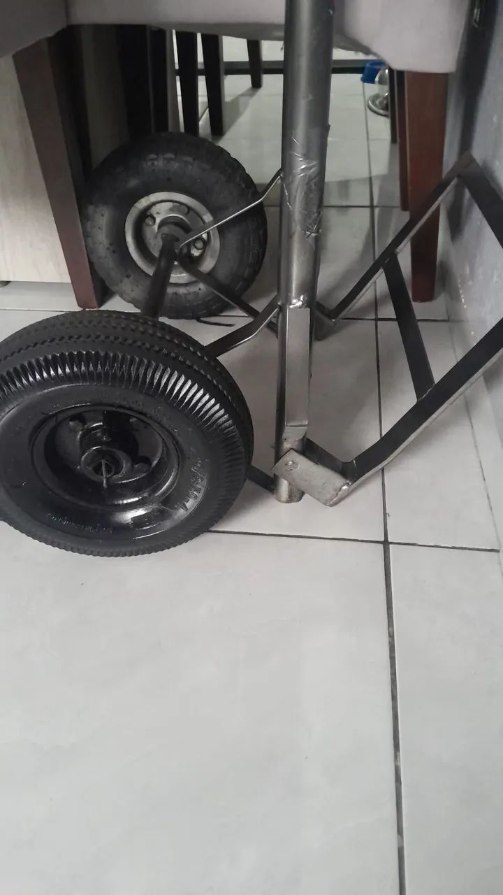 VENDO CARRINHO 200 reais