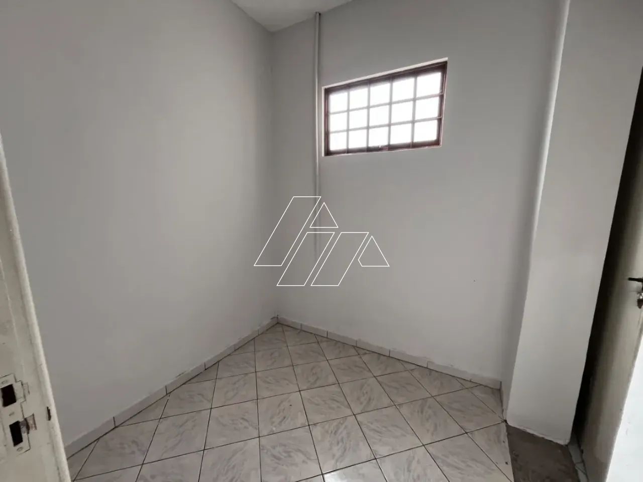 Casa Comercial com 4 Salas para Locação no Centro de Marília/SP - Foto 3