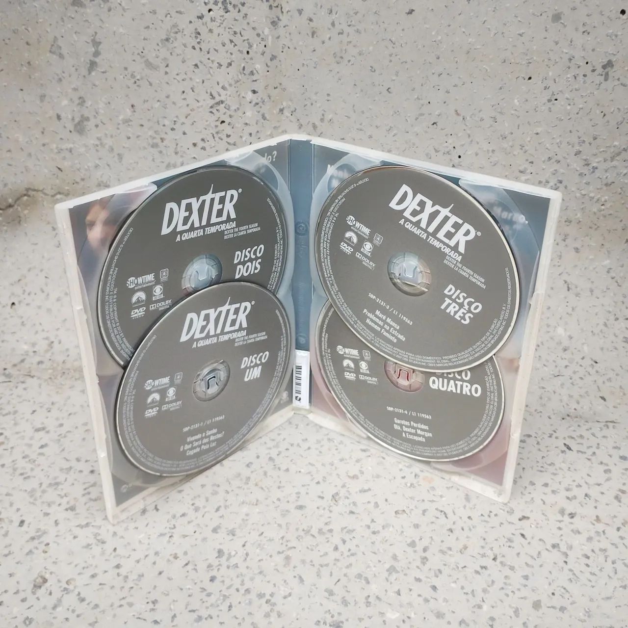 DVD Dexter 1ª a 5ª Temp - Lote Completo - 4 Discos - 1 Lacrada - Foto 3