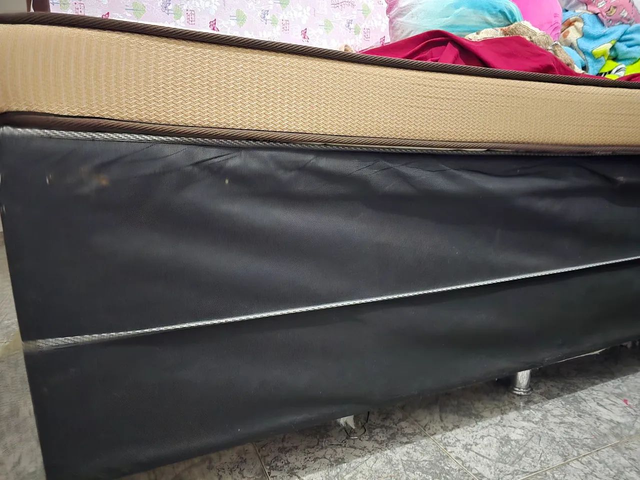 Vendo cama box solteiro colchão incluso e Brinde - Foto 3