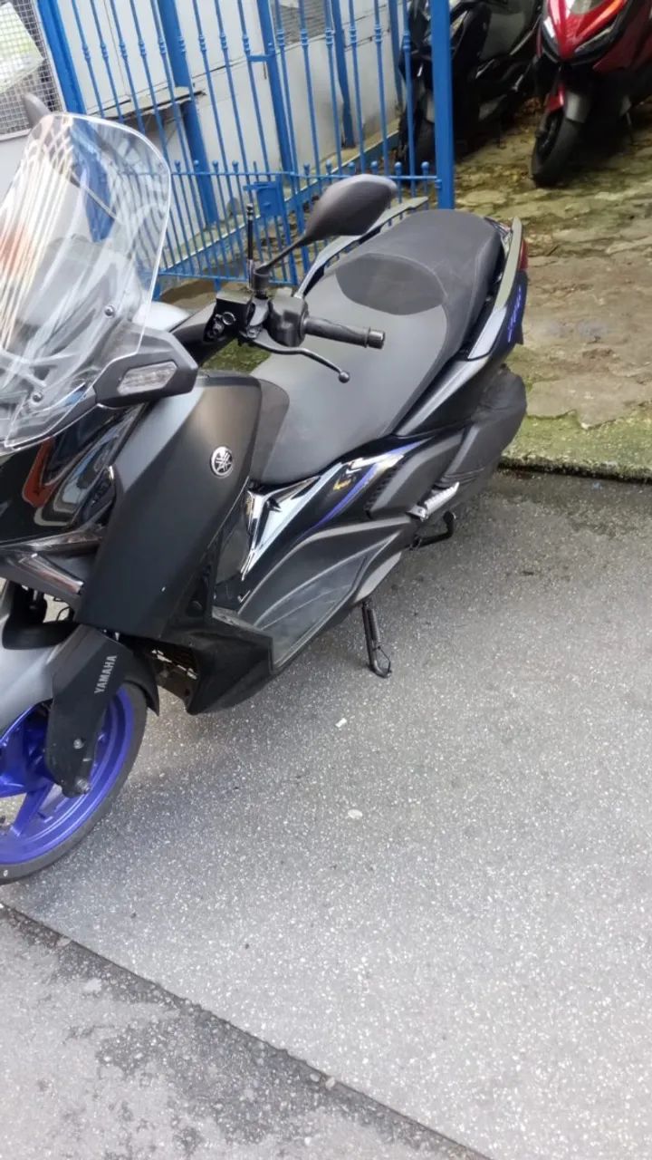 Xmax 300 conect  - Foto 3