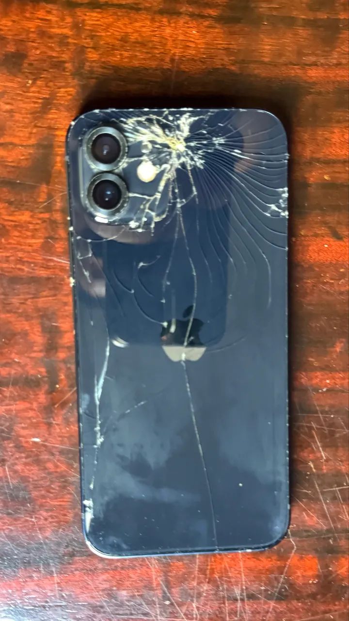 iPhone 12 e iPhone XS  - Foto 3