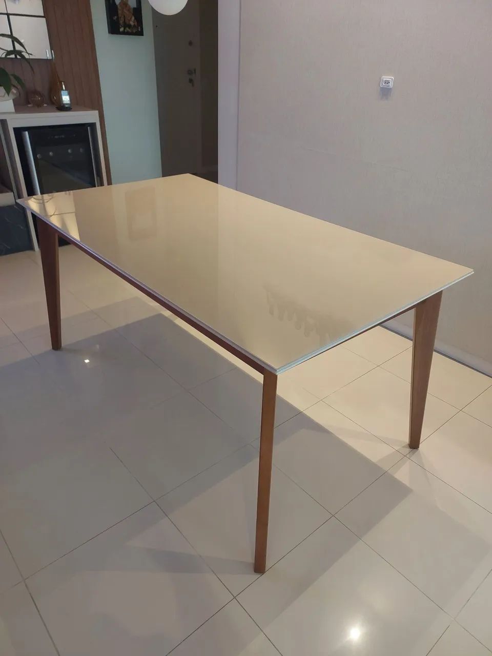 Mesa de jantar - 6 cadeiras