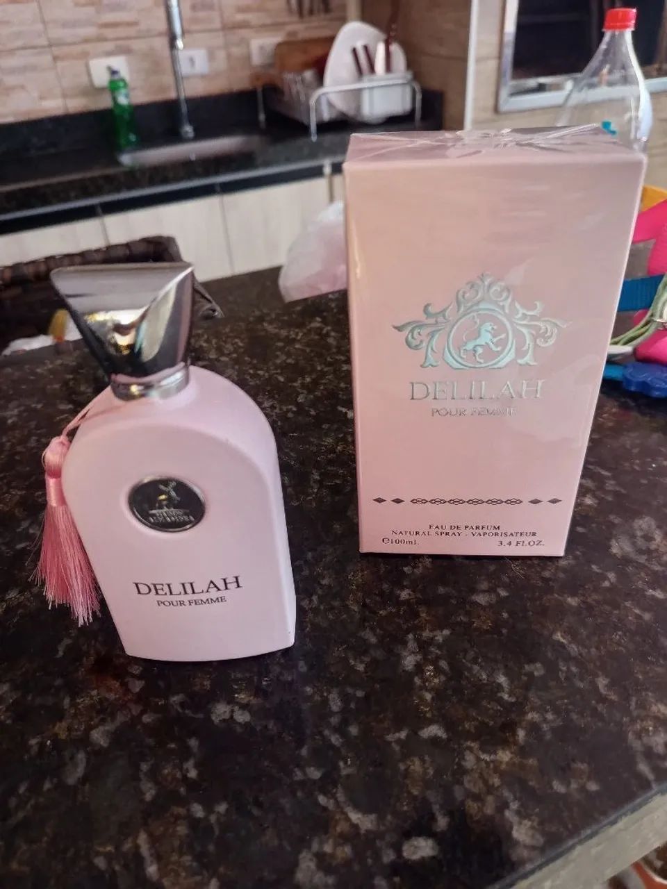 Delilah perfume da Maison alhambra árabe  - Foto 3