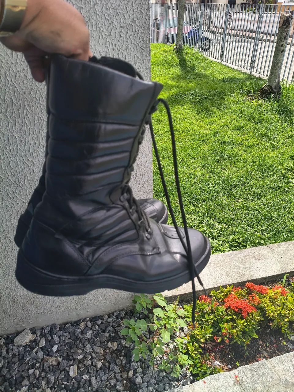 Coturnos operacionais  - Foto 2