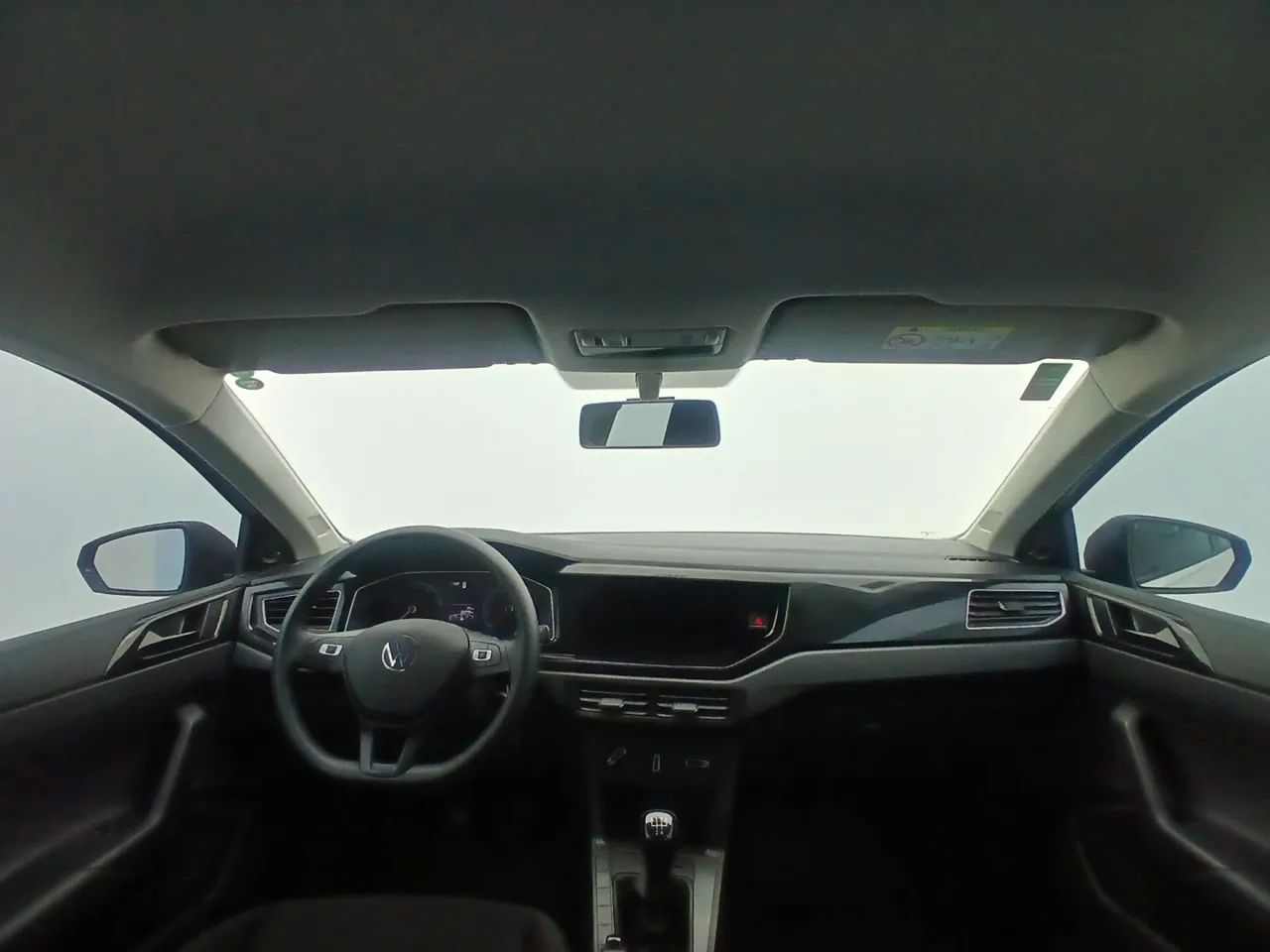 Volkswagen Polo Track 1.0 Flex 12V 5p, foto 15 de 18