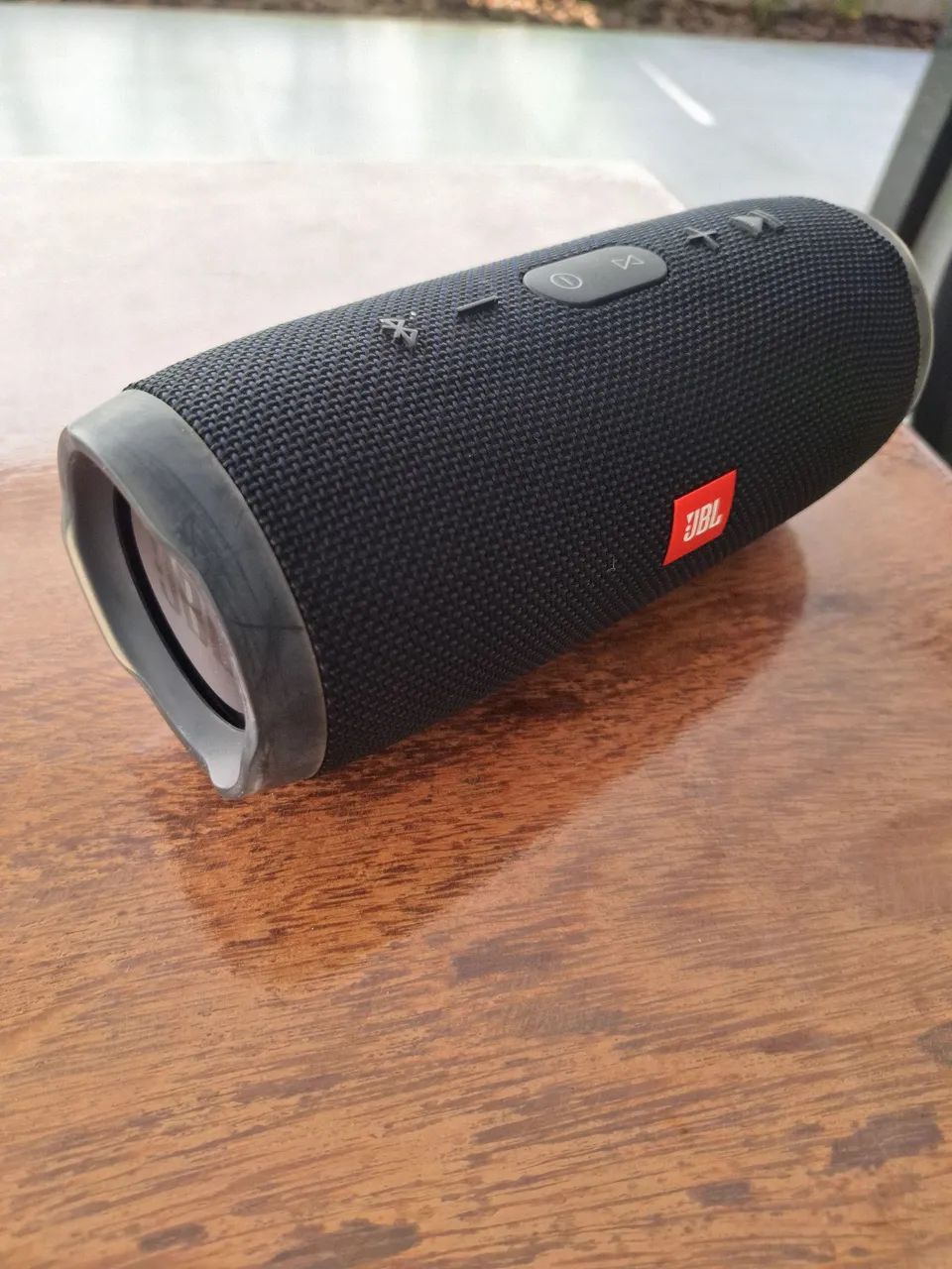 Vendo JBL Charger 3 original - Foto 2