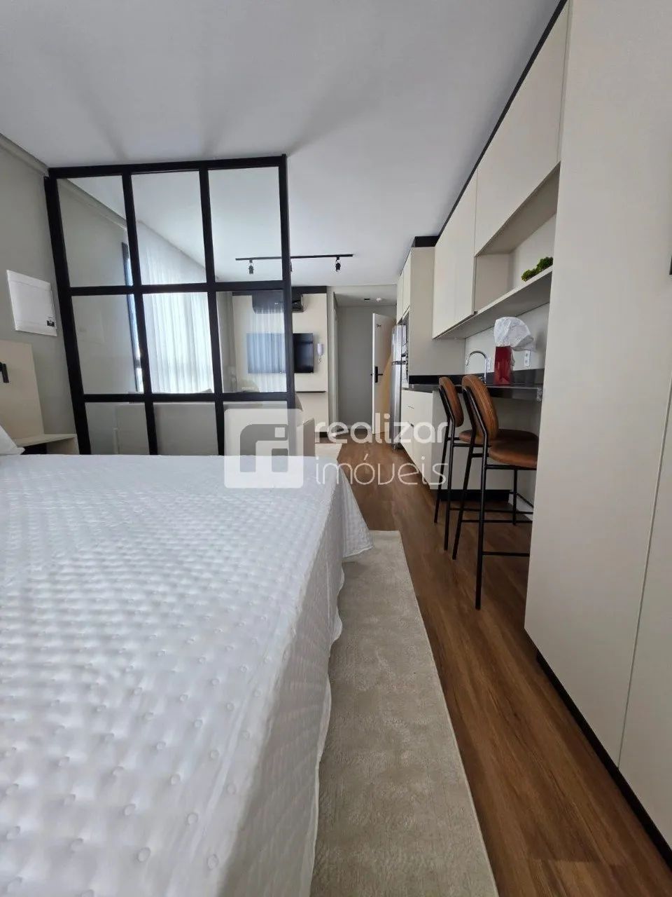 Studio para aluguel com 1 dormitório no bairro Centro - Foto 3