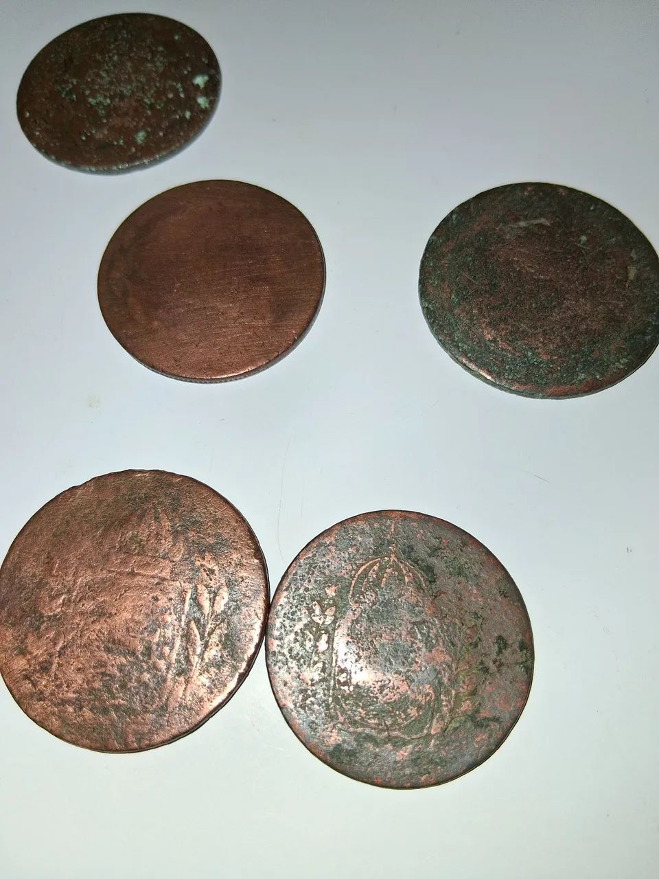 Lote com 5 moedas patacão da época do império, sem marcas de data - Foto 6