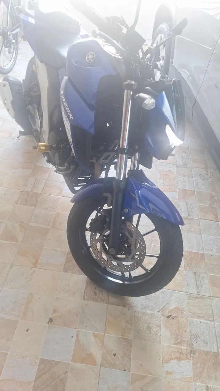 Moto semi- nova baixa quilometragem - Foto 4
