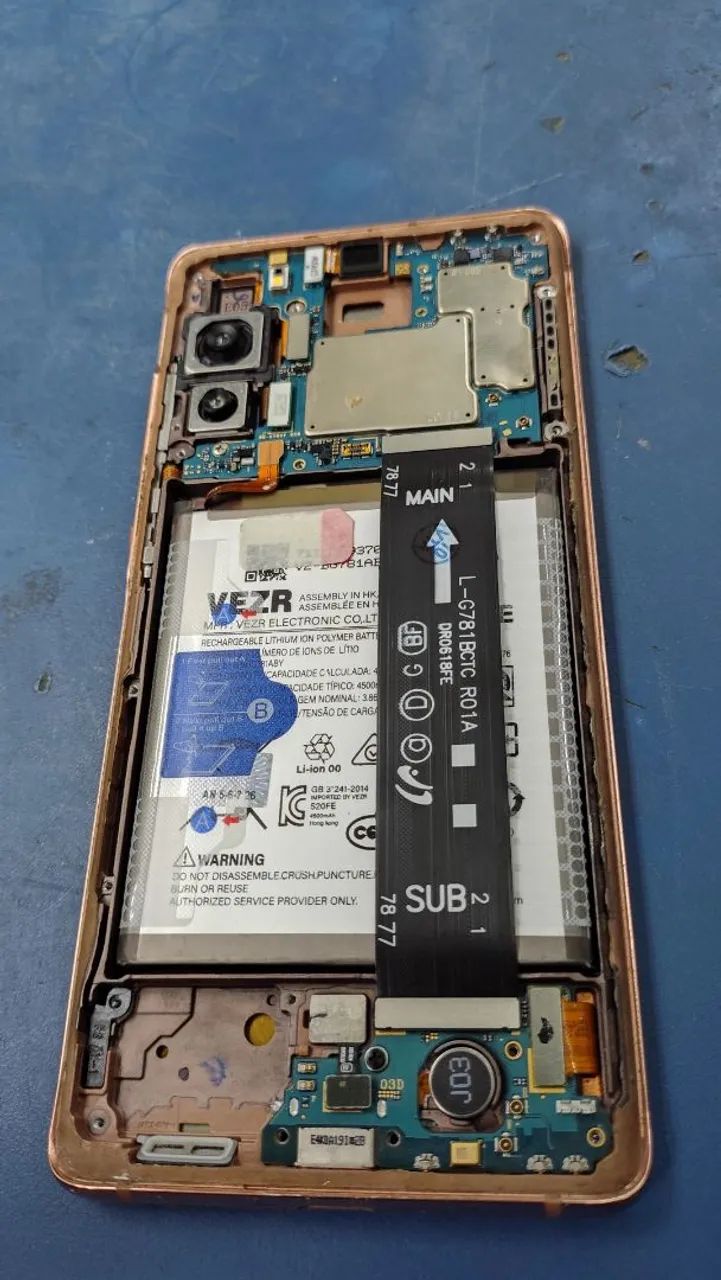 Celular para retirada de peças Samsung s20FE - Foto 2