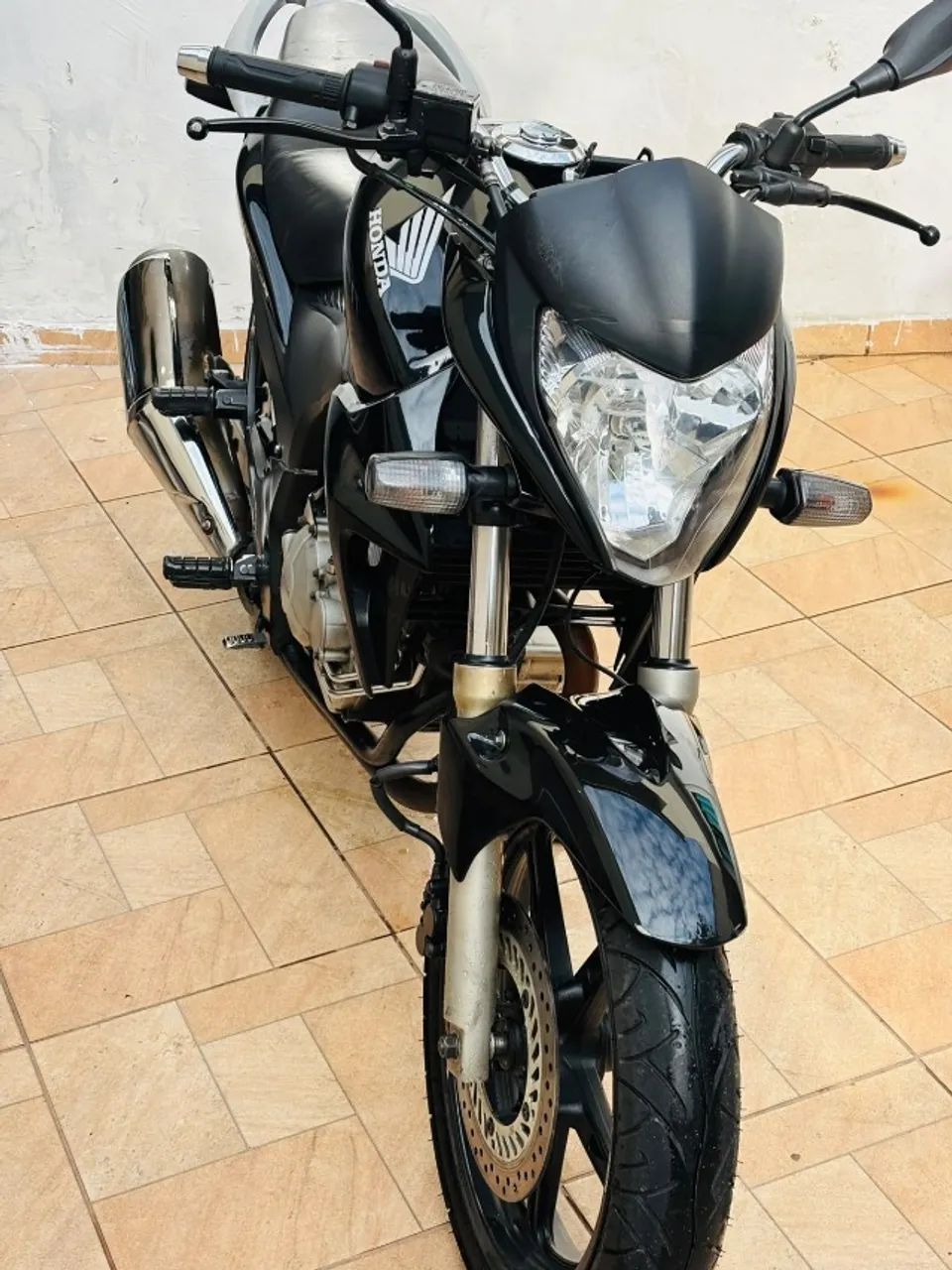 CB300R 2011 Preta - Foto 2