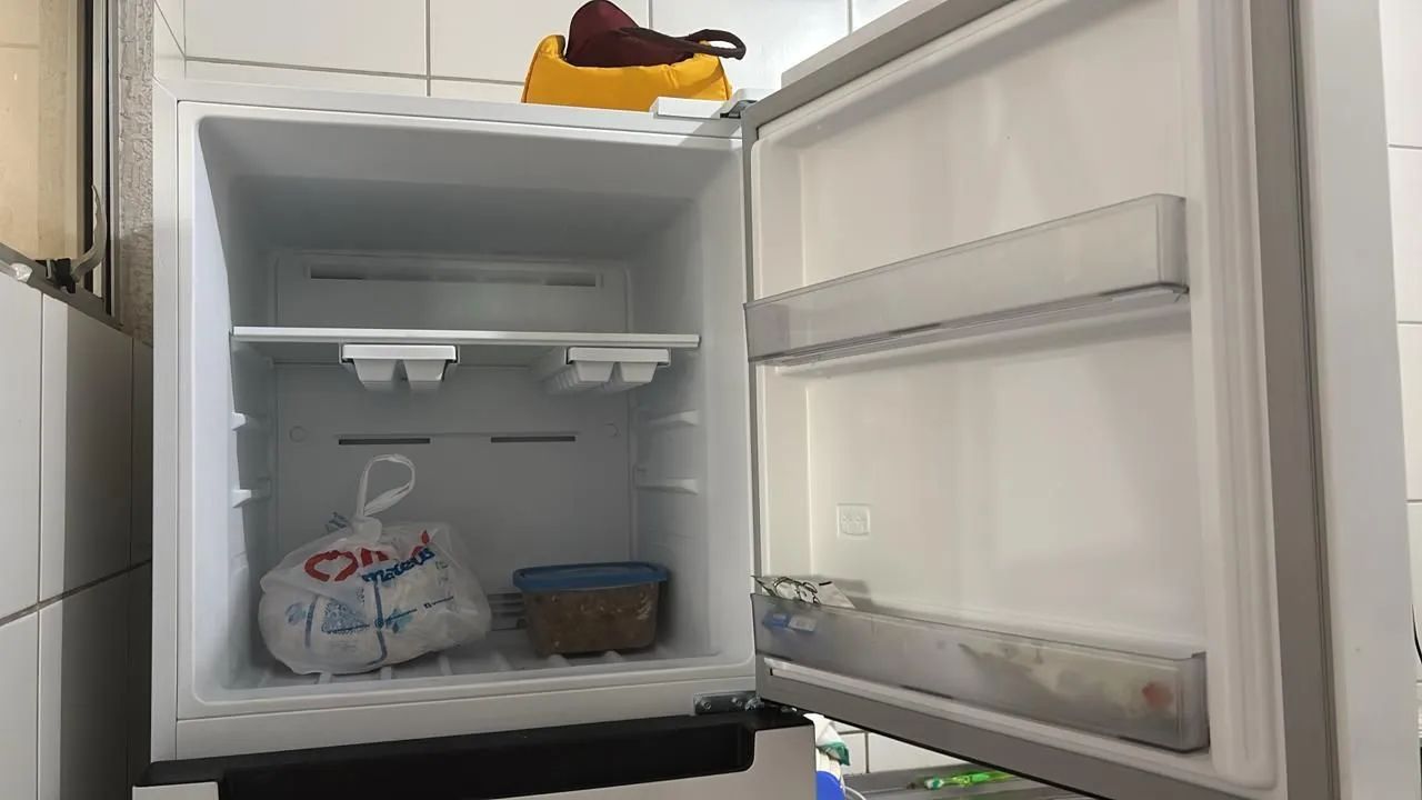Geladeira Midea 425L - Foto 4