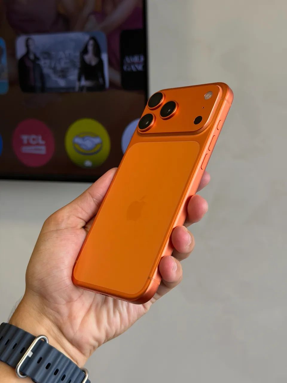 iPhone 17 pro Max 256gb Laranja seminovo garantia Apple - Foto 4