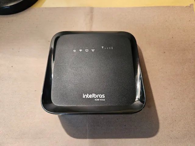 Roteador Modem 4G Wi-Fi Intelbras ICW 4002 Completo com Acessórios