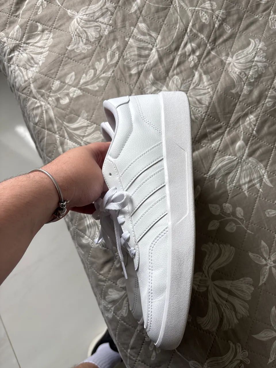 Tênis Adidas breaknet branco 43 - Foto 3
