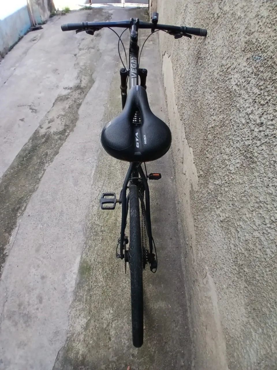 Bicicleta Aro 29 - Quadro Alumínio - 21 Marchas, Suspensão e Freio a Disco - Foto 4