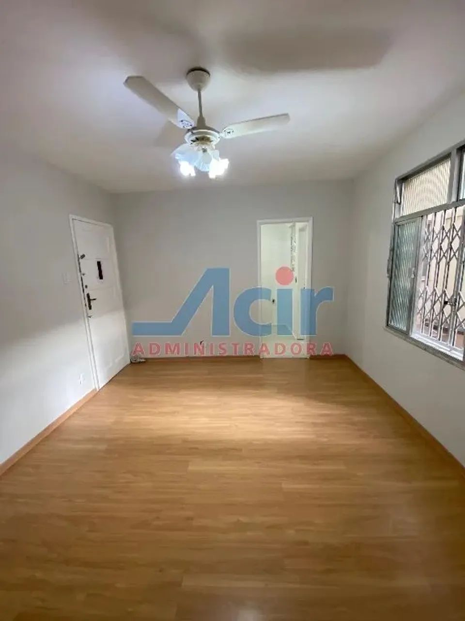 Oportunidade no Centro do Rio  Apartamento com 2 Quartos na Rua Monte Alegre