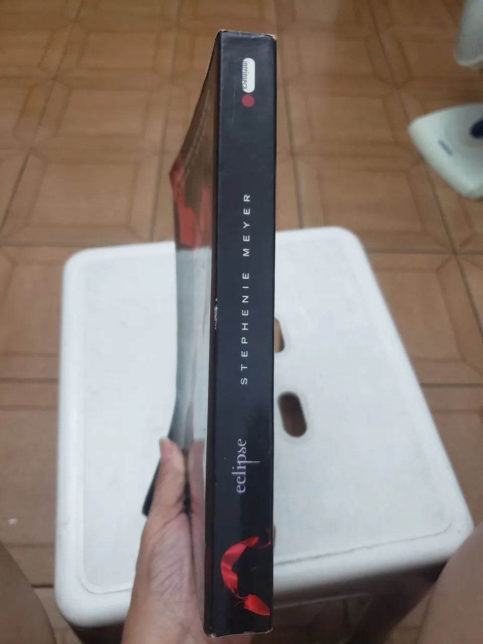 Livro Eclipse ( Saga Crepúsculo) - Foto 2