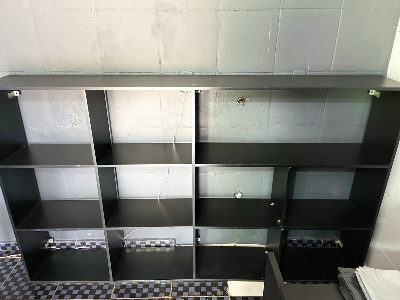 Wall-mounted display stand