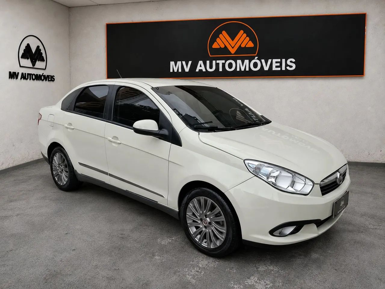 Fiat Grand Siena Grand Siena ESSENCE Dual. 1.6 Flex 16V 2015