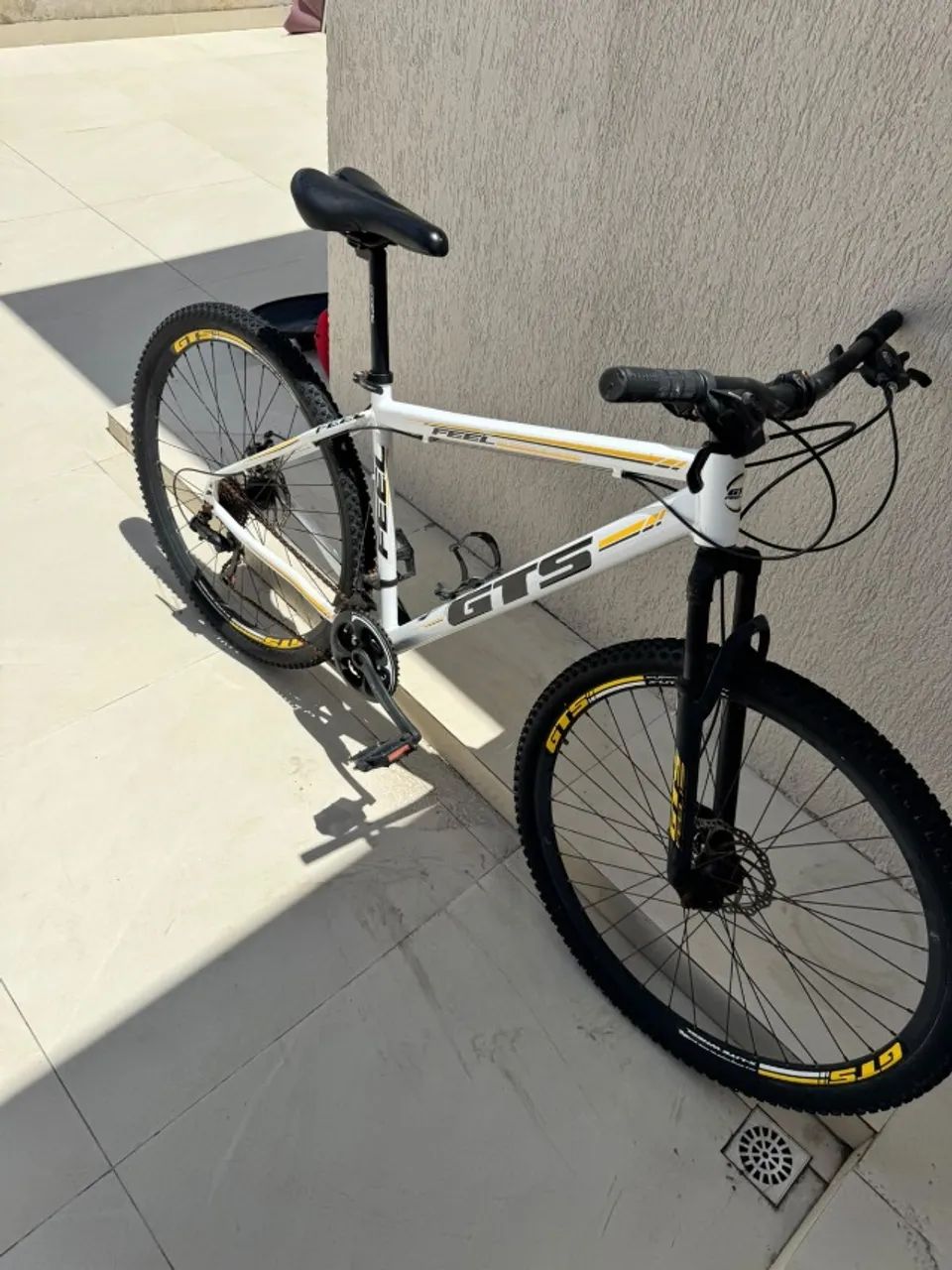 BICICLETA GTS FEEL ARO 29 - 24 MARCHAS - Foto 4