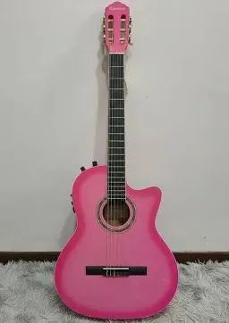Violão rosa 