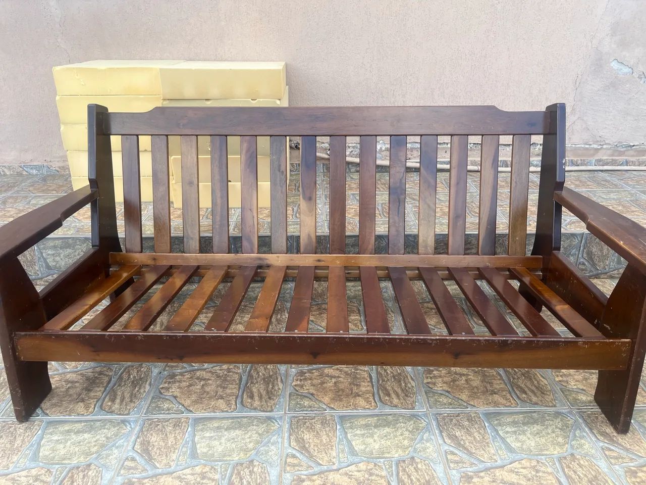 Sofá de madeira (conjunto) - Foto 2
