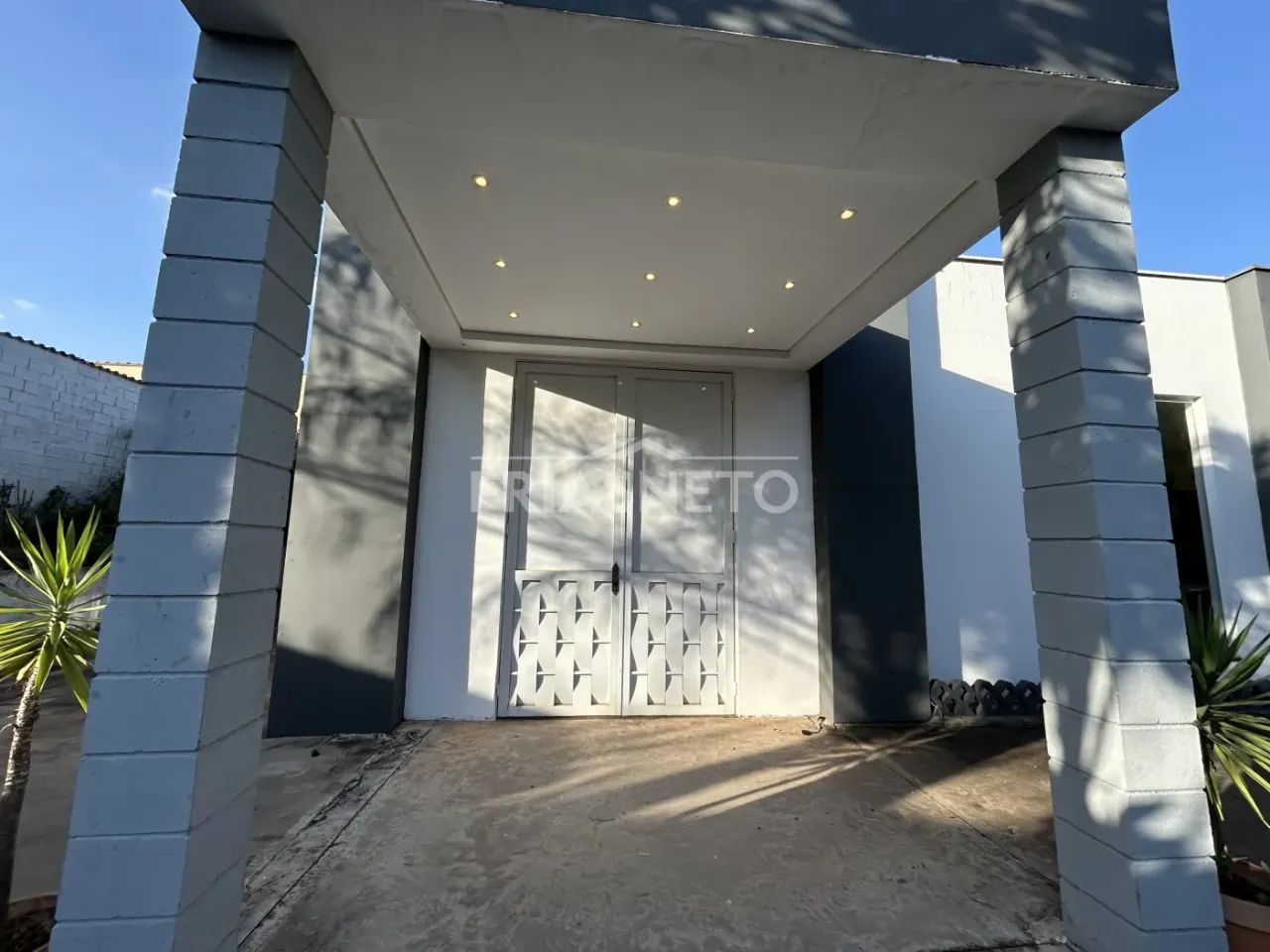 Imóvel Residencial com Vocação para Comercial - Espaçoso com +20 Vagas - Foto 3