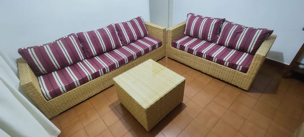 Conjunto de Sofás em Fibra Sintética/Vime + Mesa de Centro Conjunto  - Foto 5