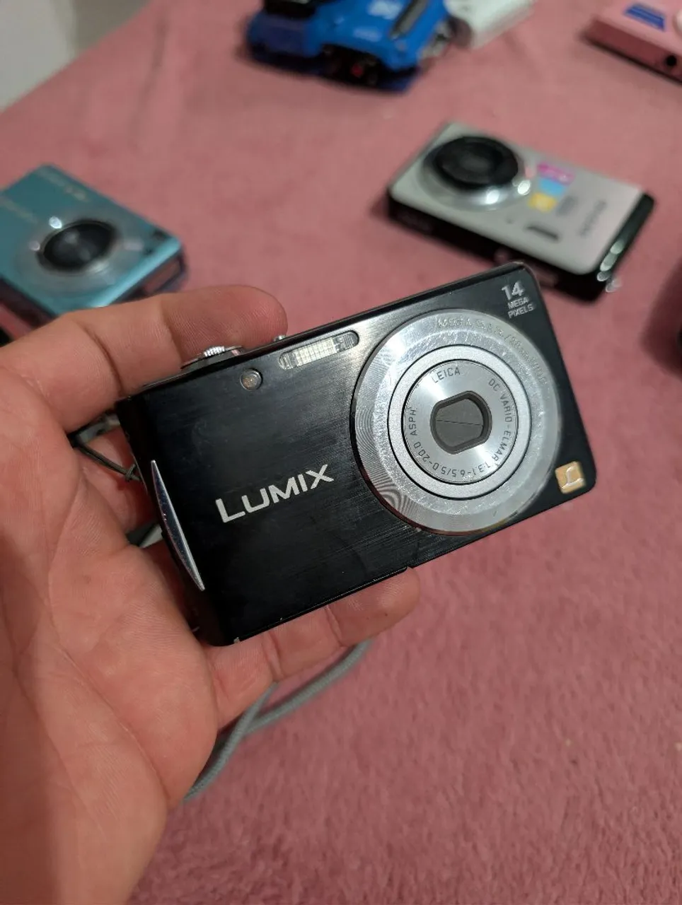 NIKON COOLPIX S8000 BLACK 10X WIDE COMPA 220,00 - Câmeras e