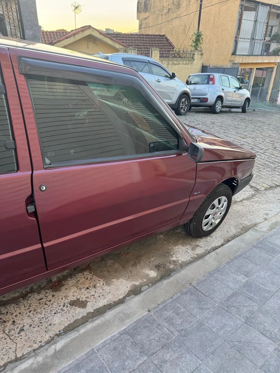 Fiat Uno Mille ELX 2P E 4P 1994 - Foto 2