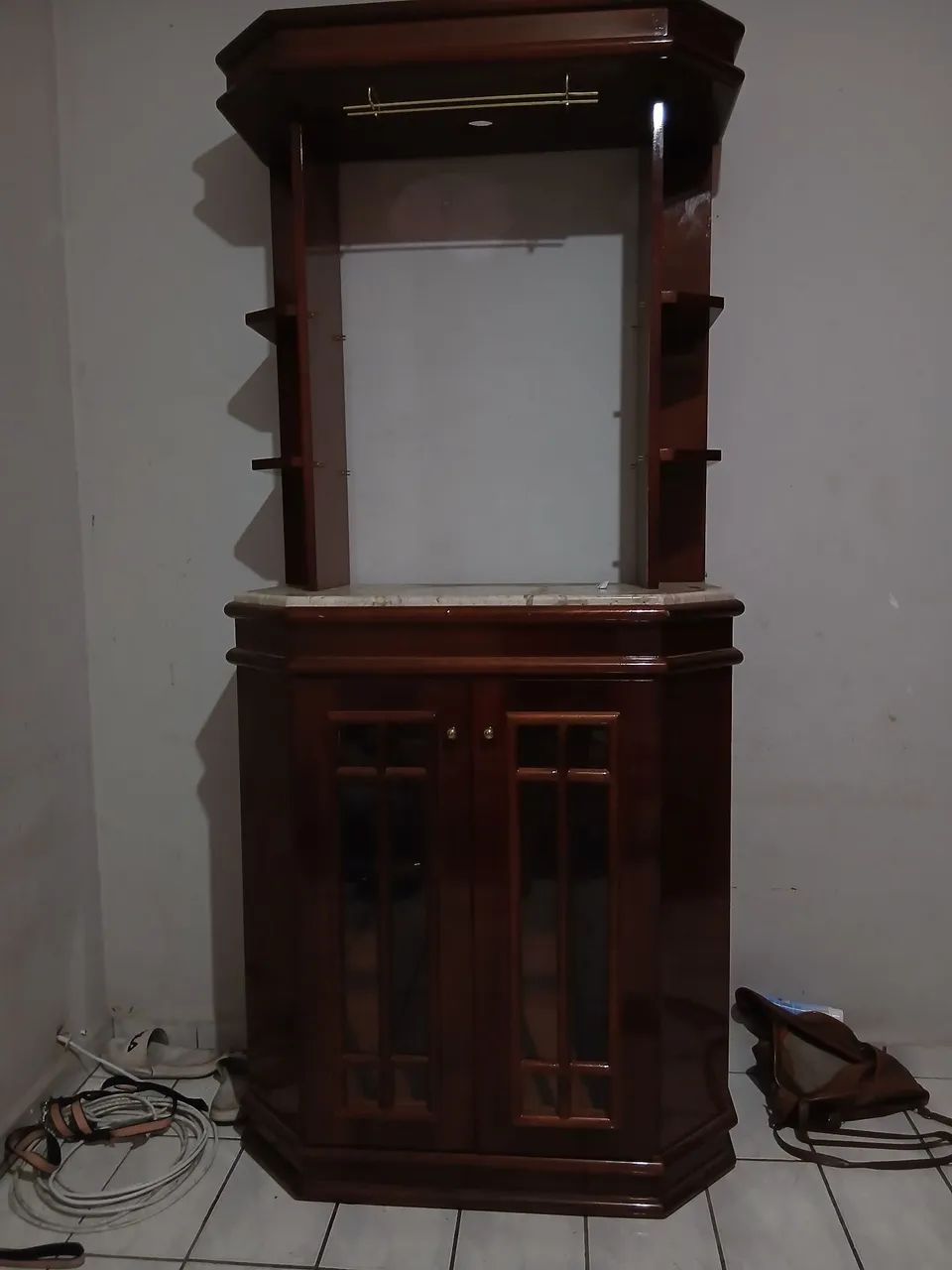 CRISTALEIRA DE MADEIRA MACIÇA - Foto 3