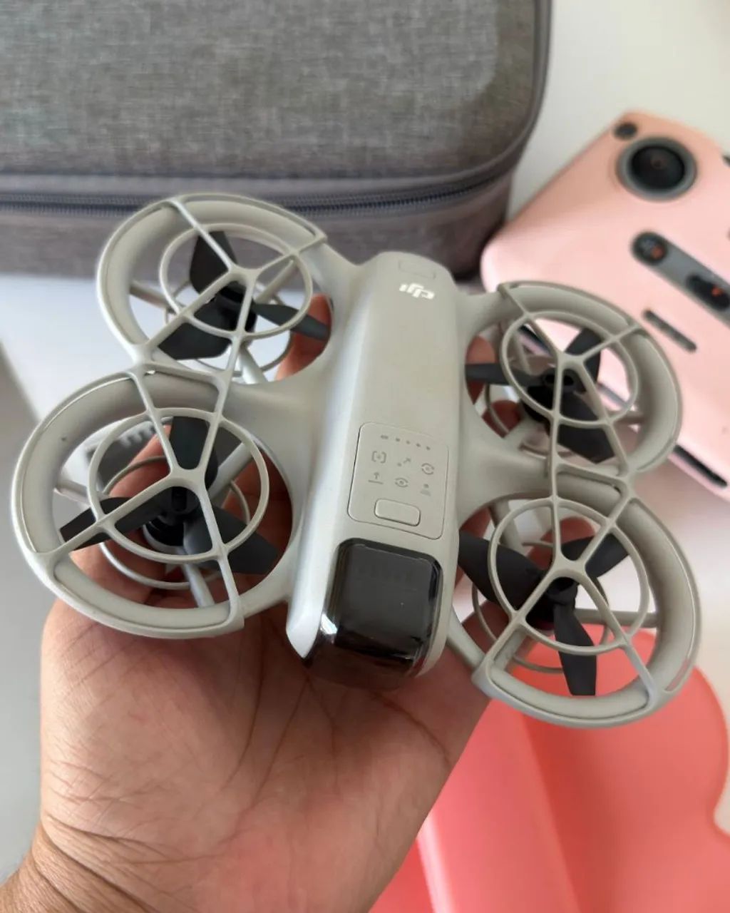 DJI NEO 