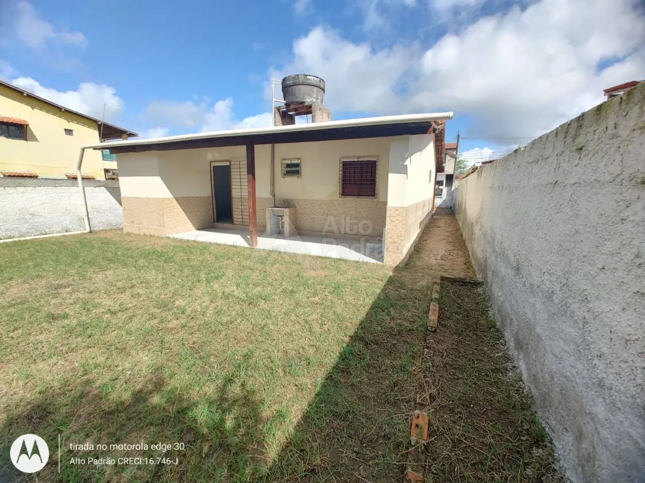 COM 3 QUARTOS, TERRENO GRANDE! - Foto 3