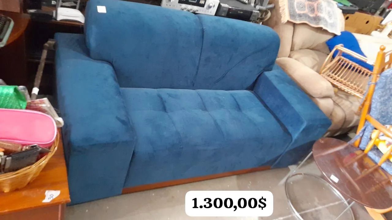 Sofá 3 lugares azul turqueza - Foto 3