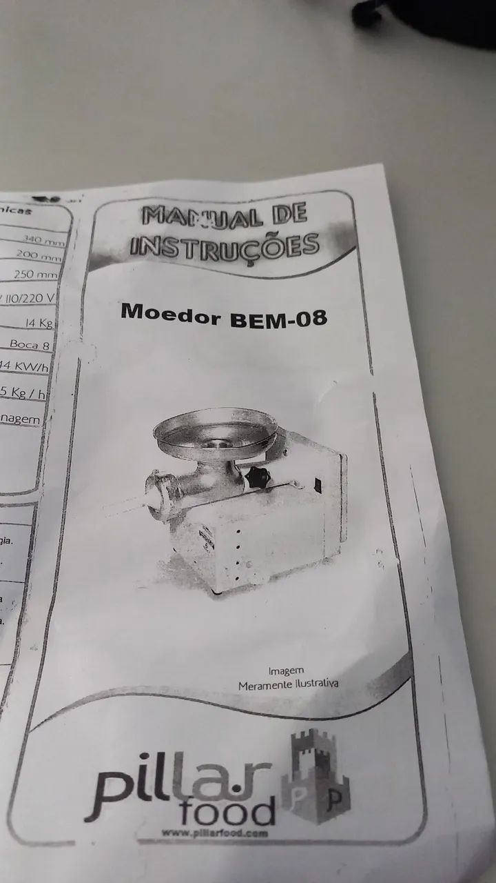 Maquina de moer e extrusora