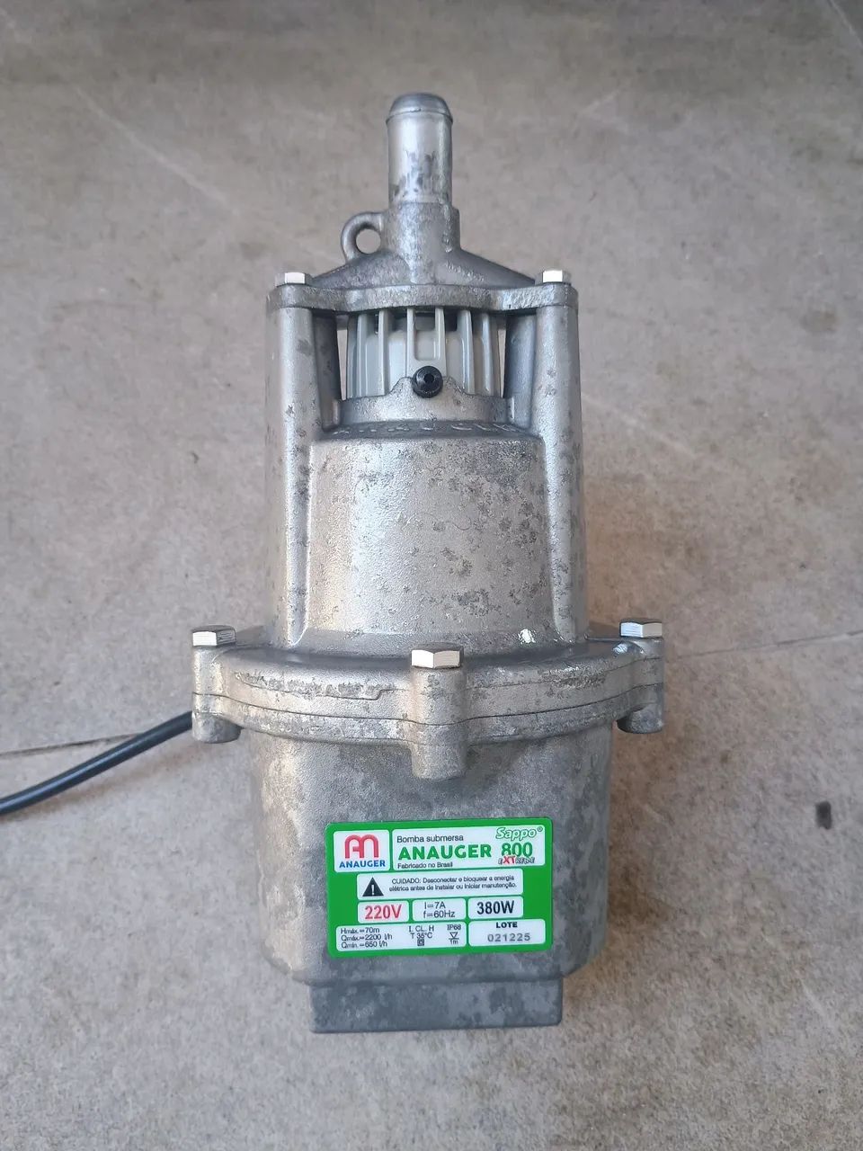 Bomba submersa 