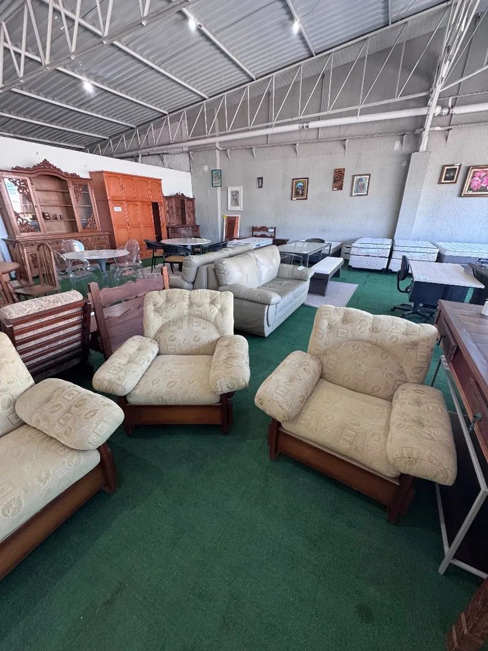 Conjunto de Sofá com Poltronas em Madeira Maciça com Estofado - Foto 4