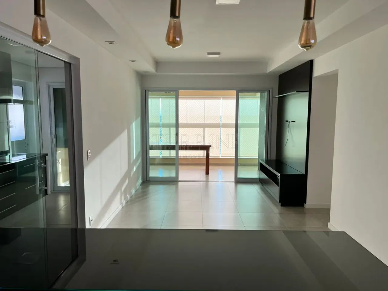Apartamento à venda no Edifício Mondrian em Bauru -SP.