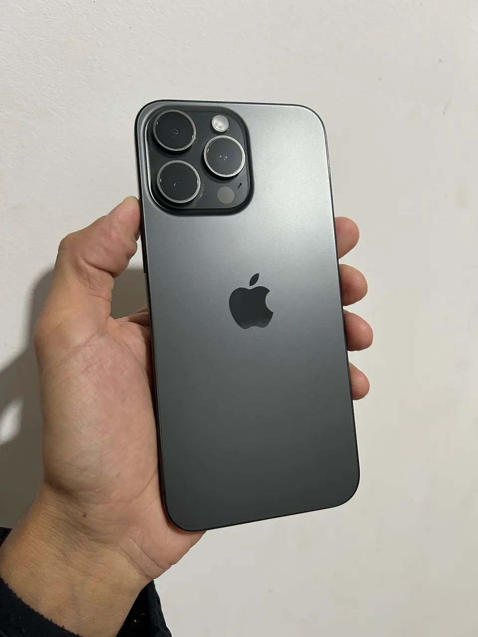iphone 15 PRO MAX 256 gb novíssimo 
