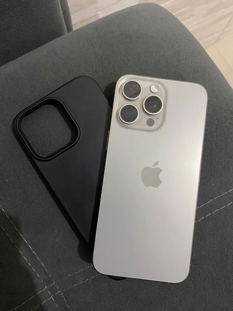IPhone 15 pro max 256g