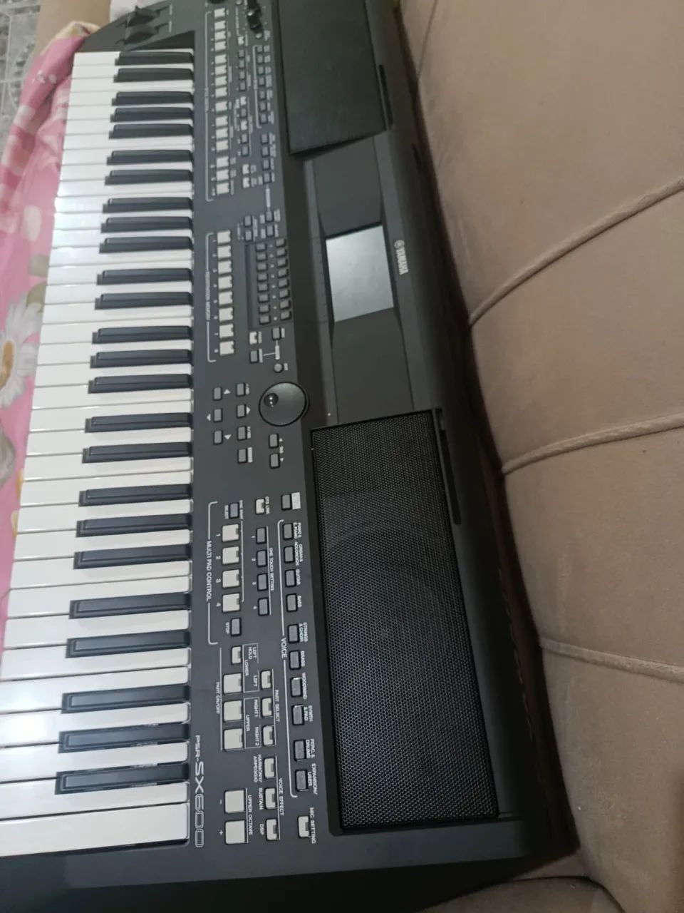 Vende-se teclado Psr sx600
