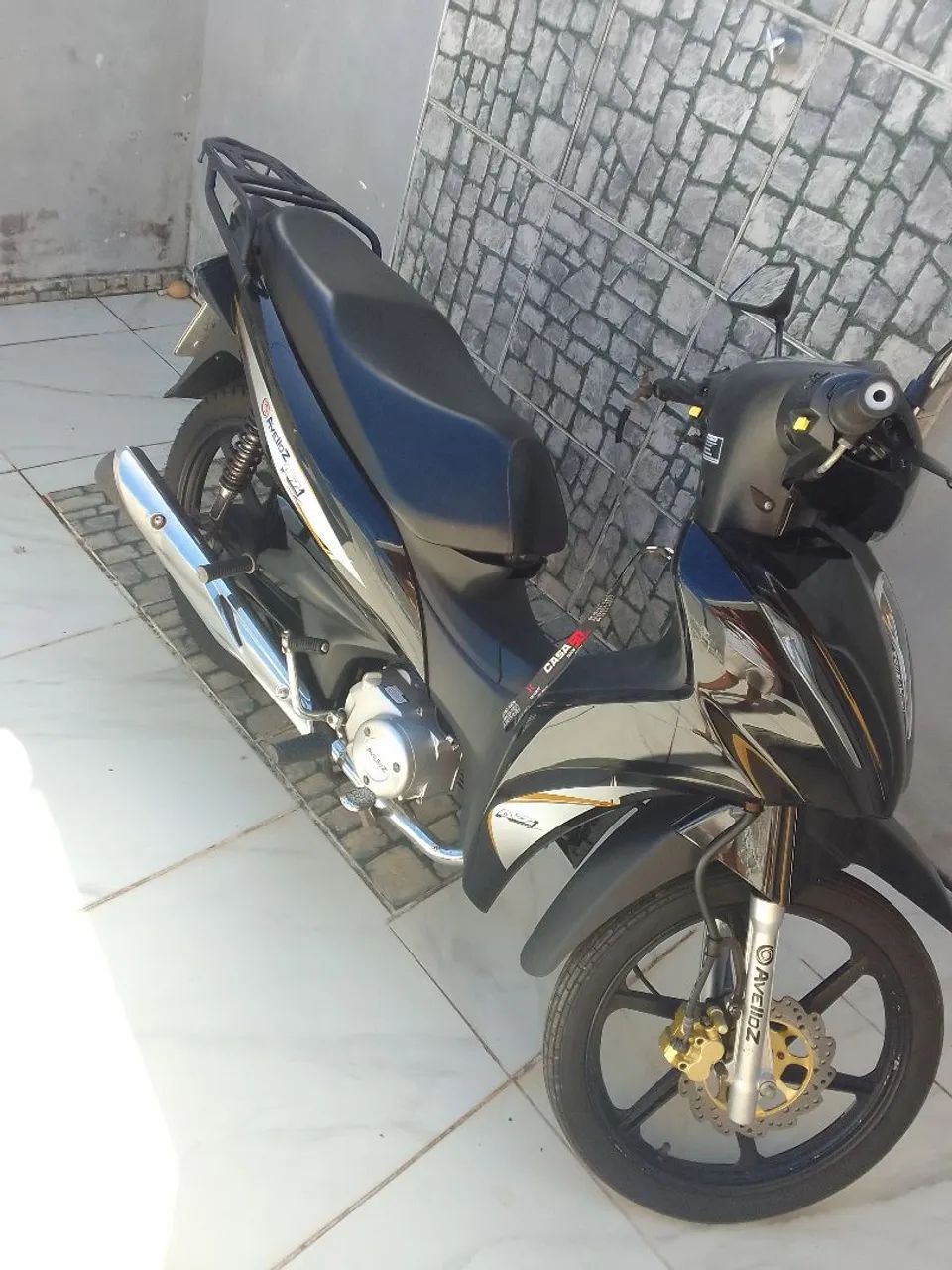 Veloz